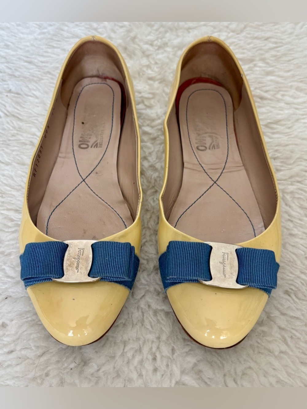 Salvatore Ferragamo Vintage Cream Patent Leather Flats with Blue Bow size 6.5 D